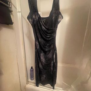 Women’s le chateau xs used but like new dress